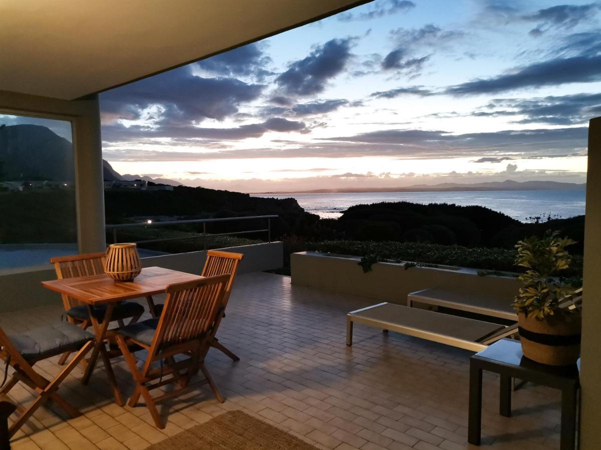 Bayview 104 Apartment Hermanus Bagian luar foto